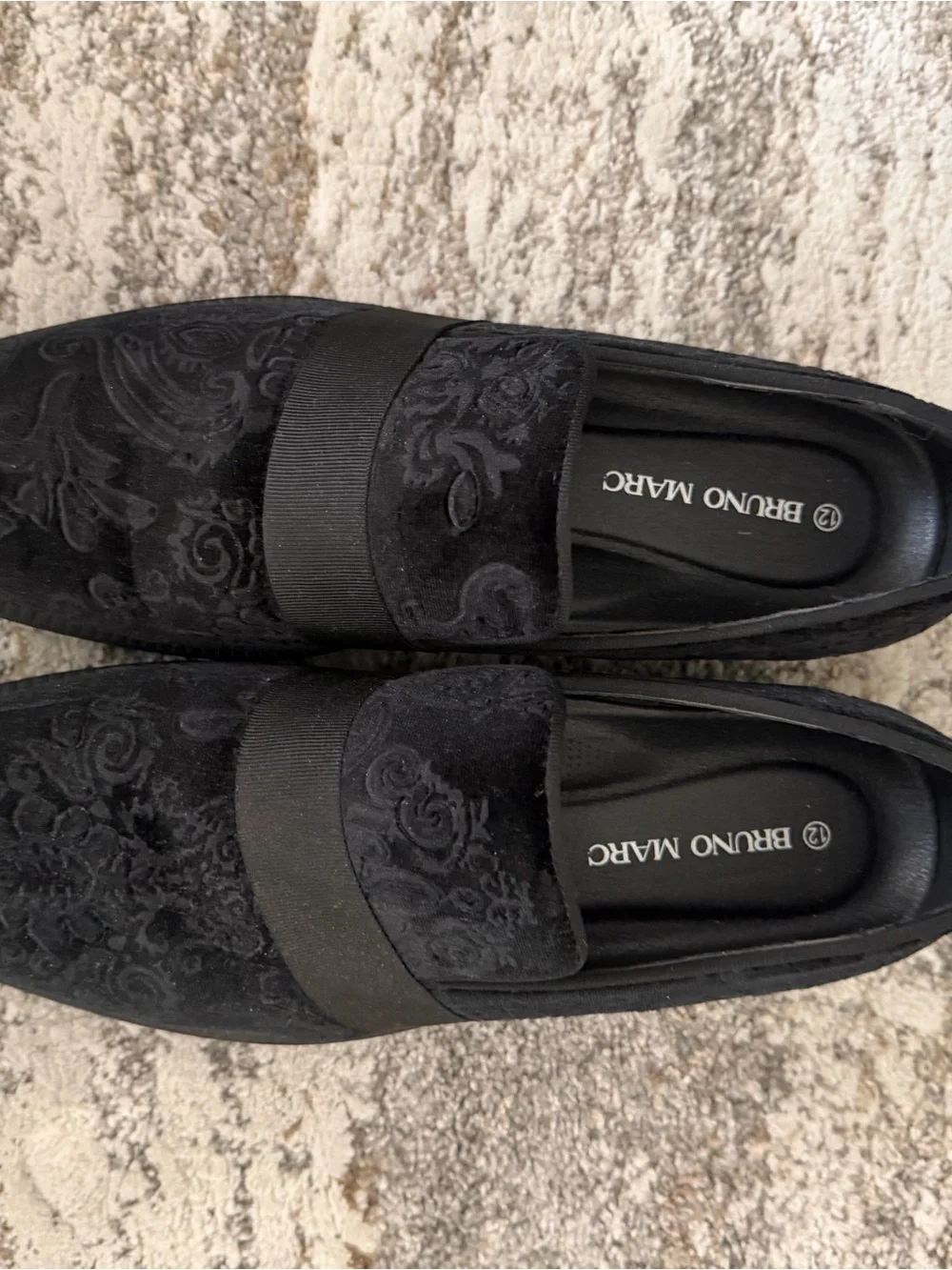 Bruno Marc Men's Black Velvet Embroidered Slip-On Loafers